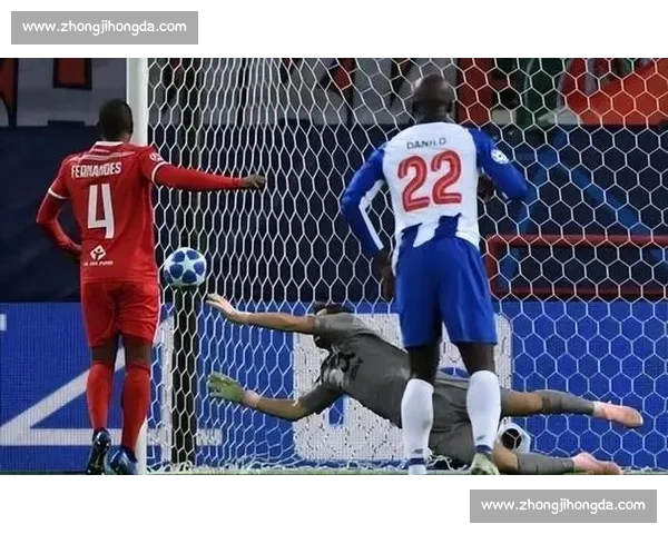 国米补时绝杀逆转，多特险胜暴露防线隐患