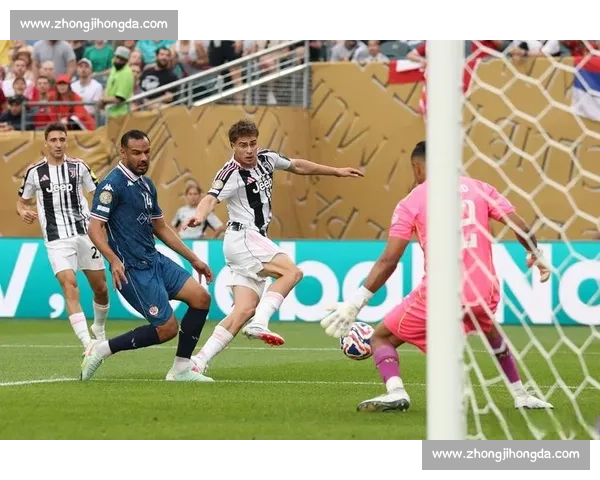 女裁判首执法尤文世俱杯!曾吹 C 罗沙特德比成焦点 女裁判首执法尤文世俱杯!曾吹 C 罗沙特德比成焦点